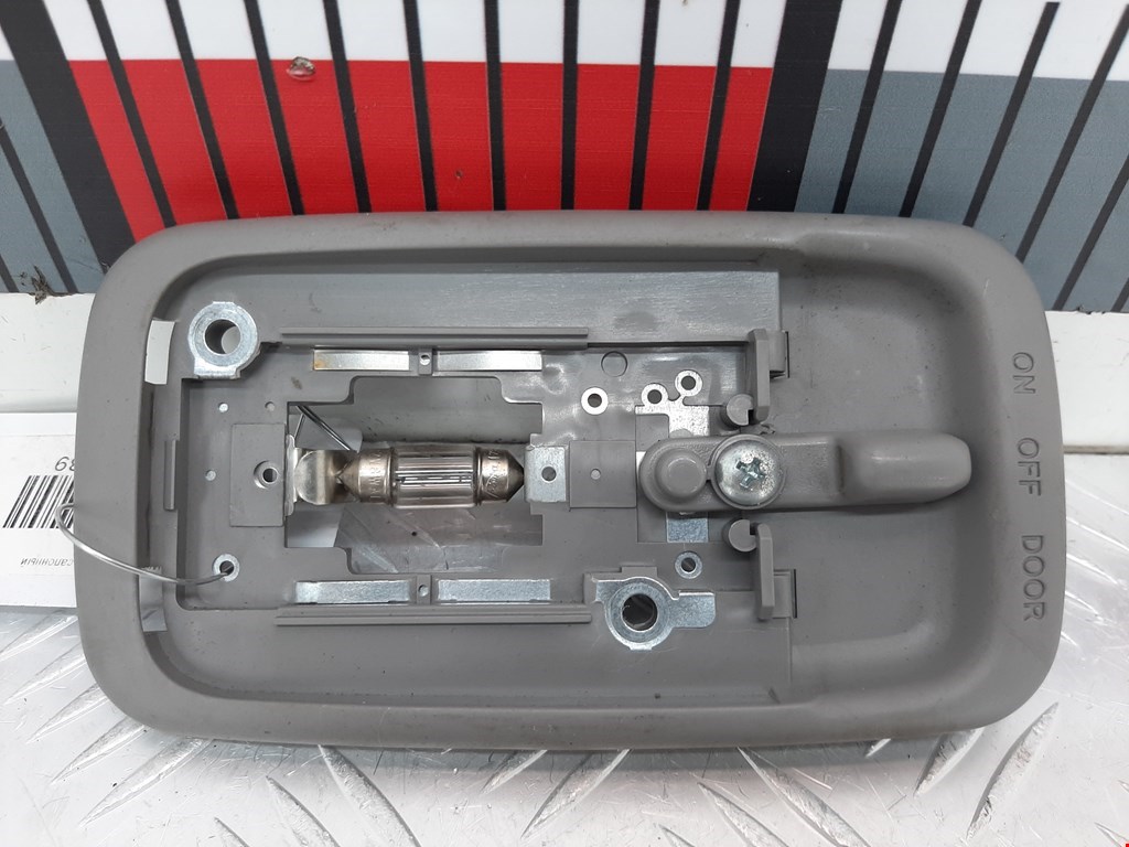 Плафон салонный (салона фонарь) TOYOTA RAV 4 XA20 2000-2005