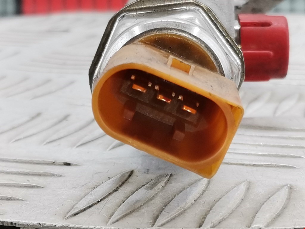 Датчик давления топлива VOLKSWAGEN Passat CC 2008-2017