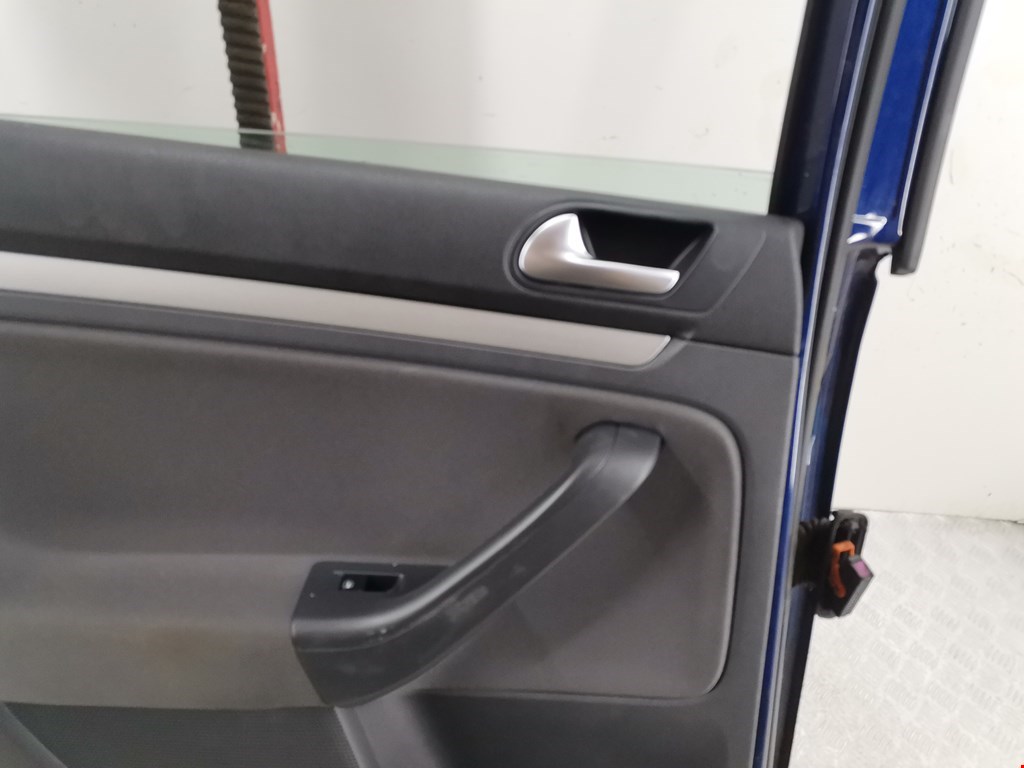 Дверь задняя левая VOLKSWAGEN Golf V 2003-2009