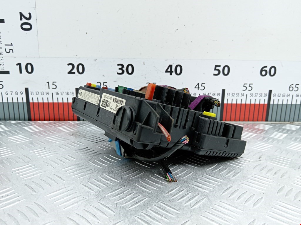 Датчик уровня в бачок омывателя VOLVO XC90 2002-2014