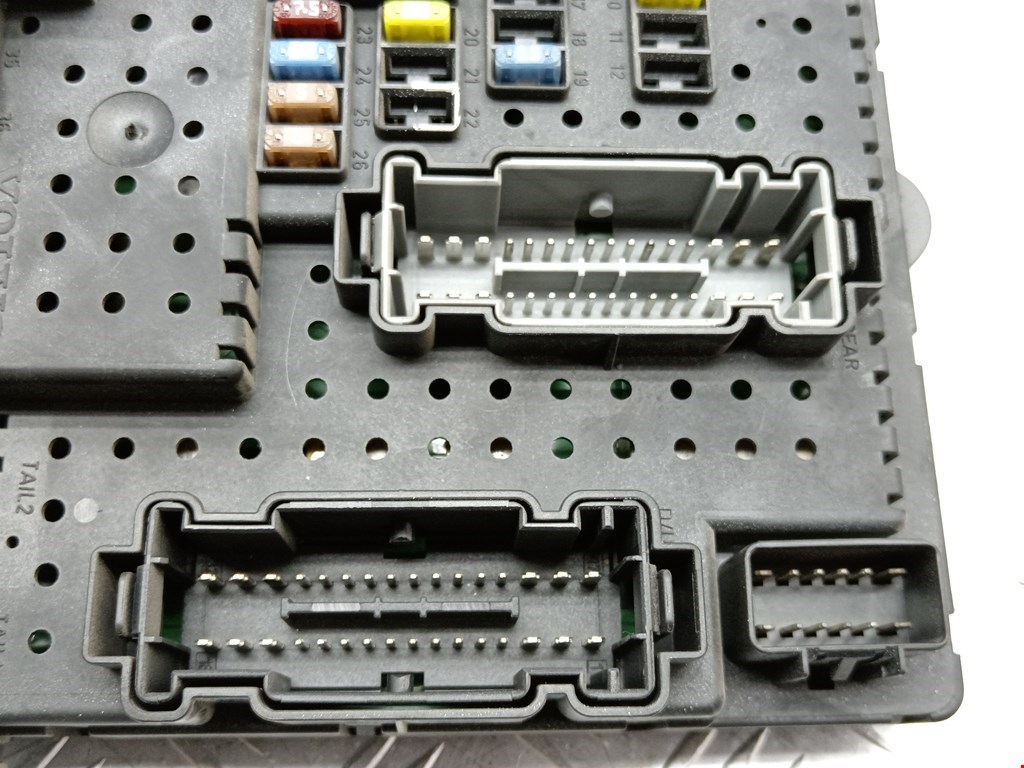 Датчик уровня в бачок омывателя VOLVO XC90 2002-2014