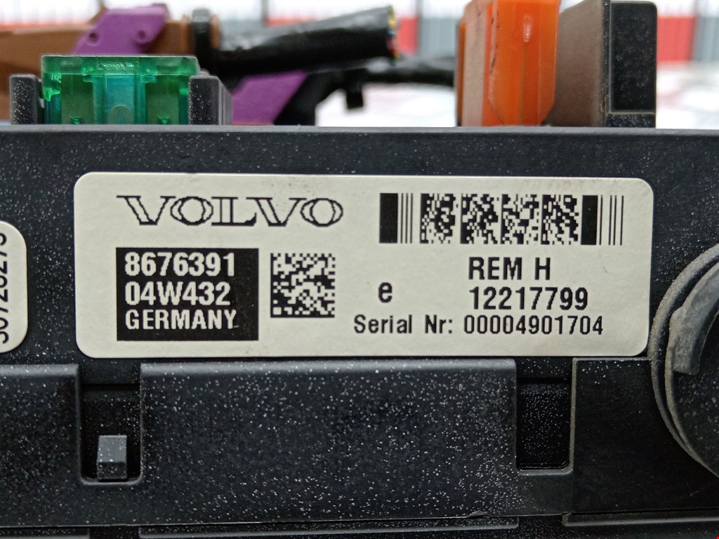 Датчик уровня в бачок омывателя VOLVO XC90 2002-2014