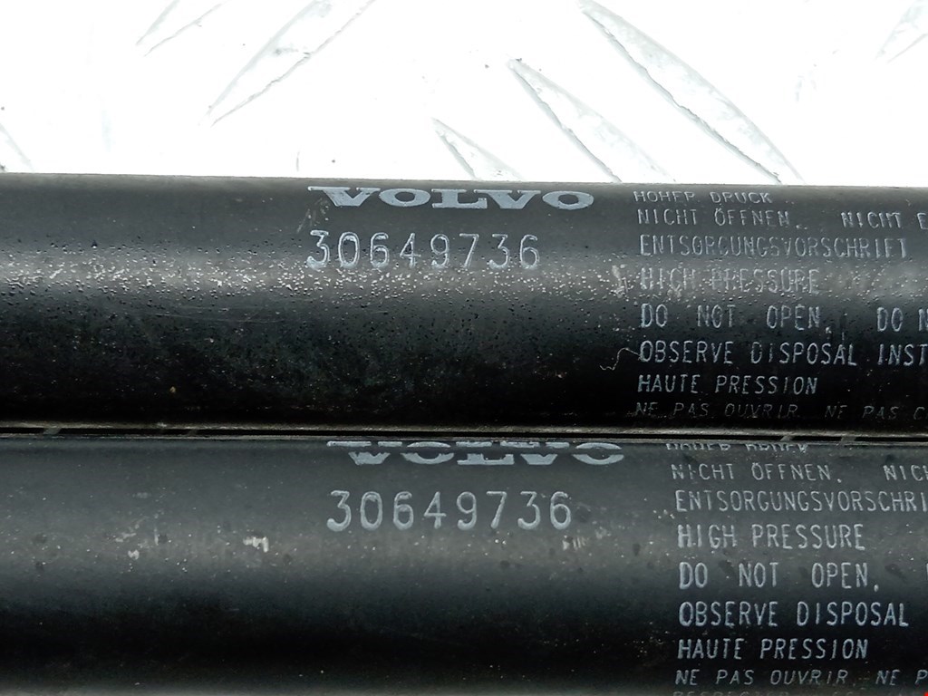 Амортизатор капота левый=правый VOLVO XC90 2002-2014