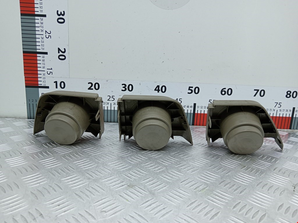 Подстаканник VOLVO XC90 2002-2014