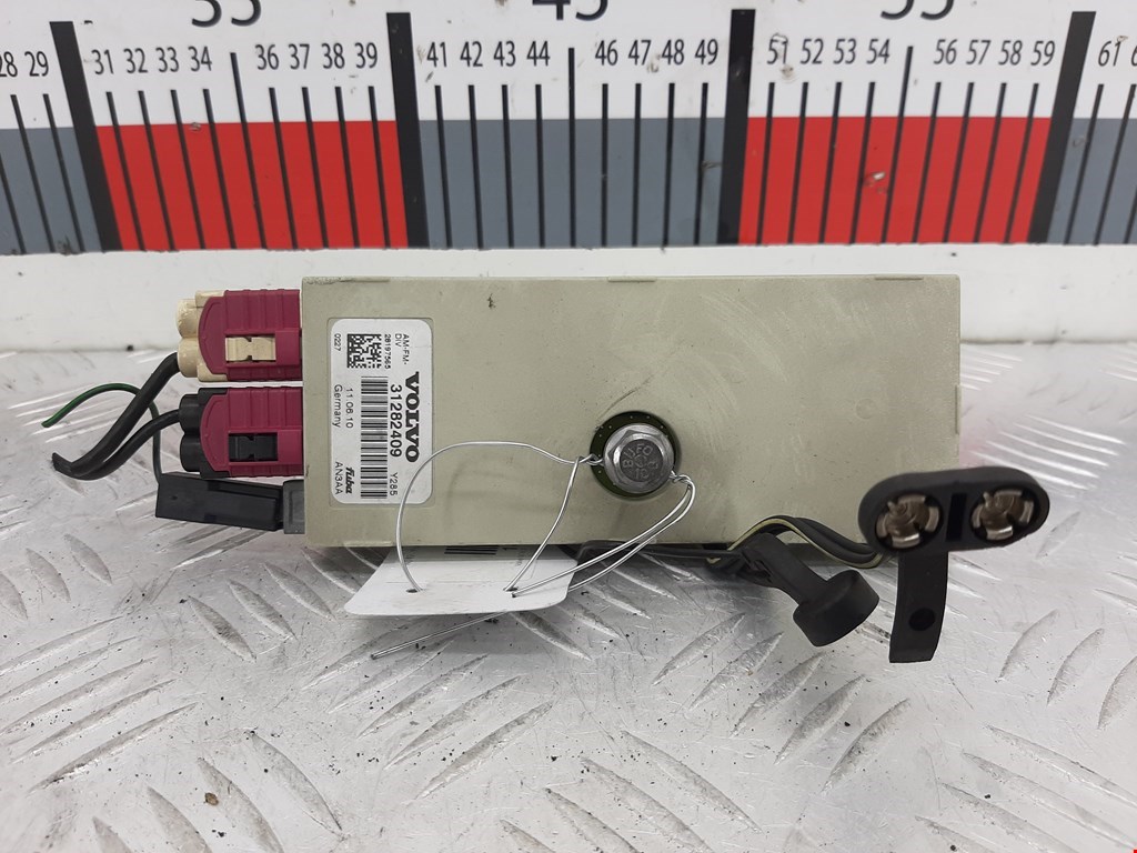 Усилитель антенны VOLVO V70 III 2007-2016