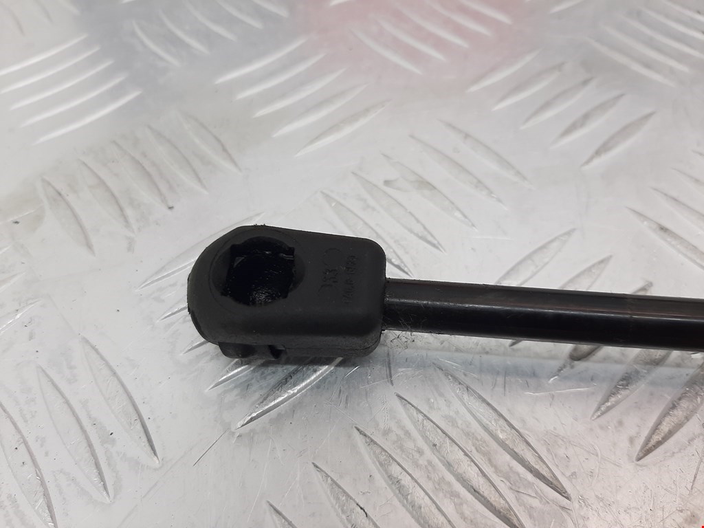 Амортизатор крышки (двери) багажника VOLVO V70 III 2007-2016