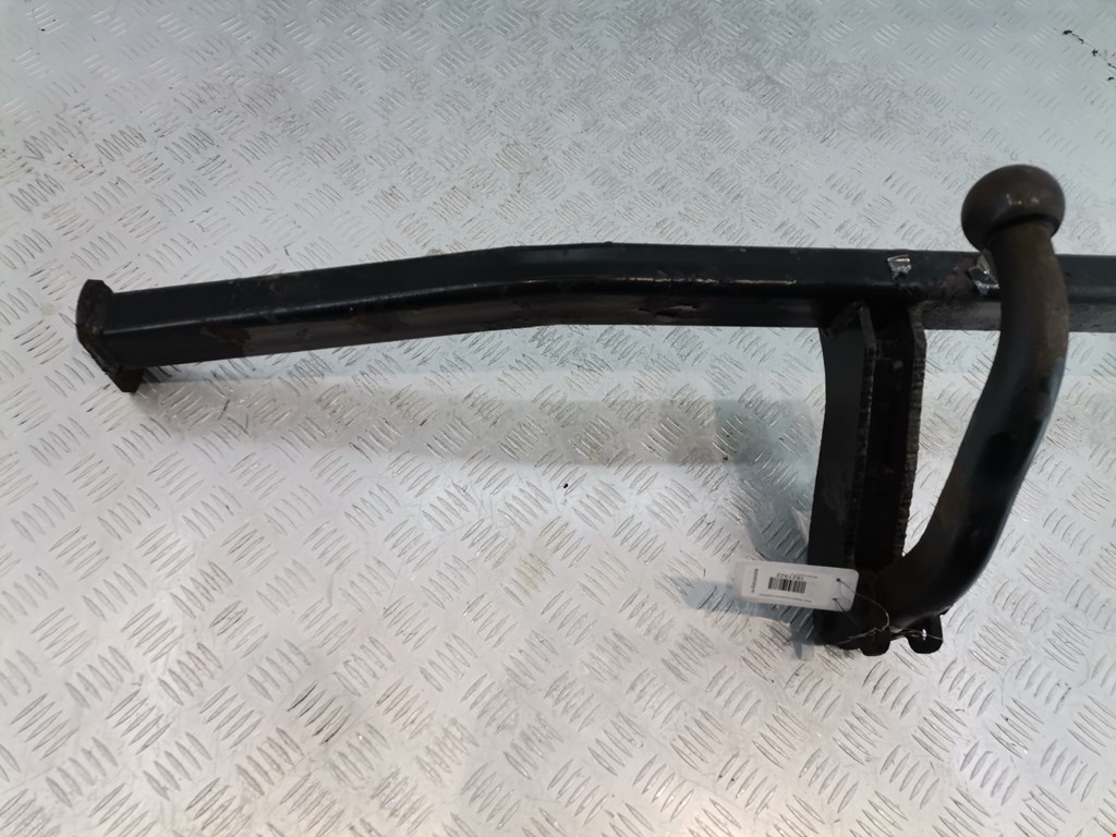 Фаркоп (прицепное устройство) RENAULT Scenic II 2003-2010