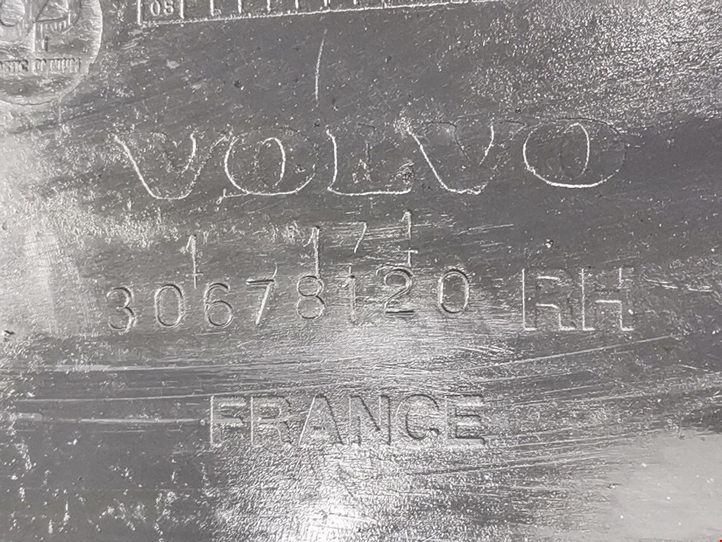 Локер (подкрылок) передний правый VOLVO S60 I 2000-2010