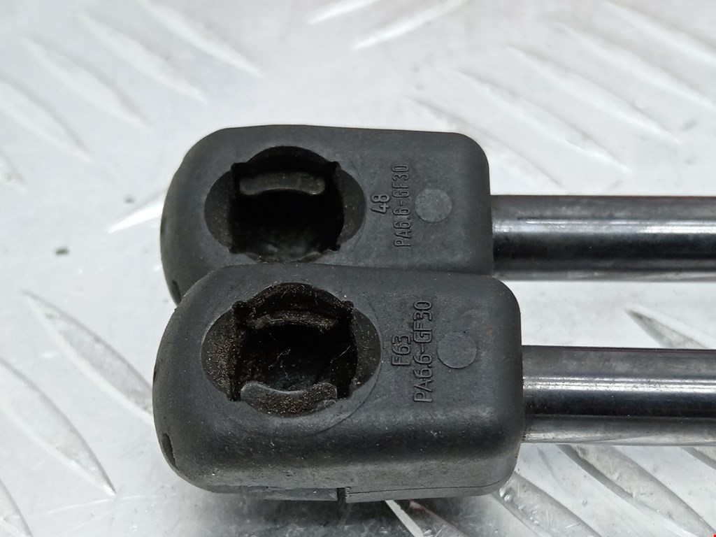 Амортизатор крышки (двери) багажника SKODA Rapid 2012-2020