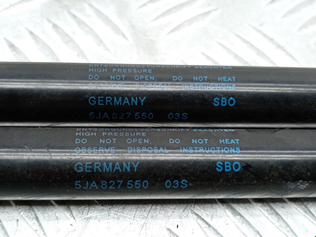 Амортизатор крышки (двери) багажника SKODA Rapid 2012-2020