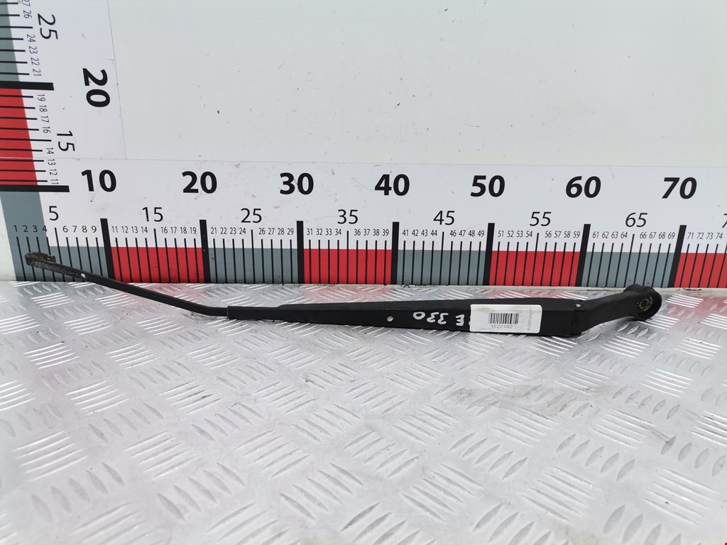 Поводок дворников передний левый/ правый MAZDA 626 GF 1997-2003