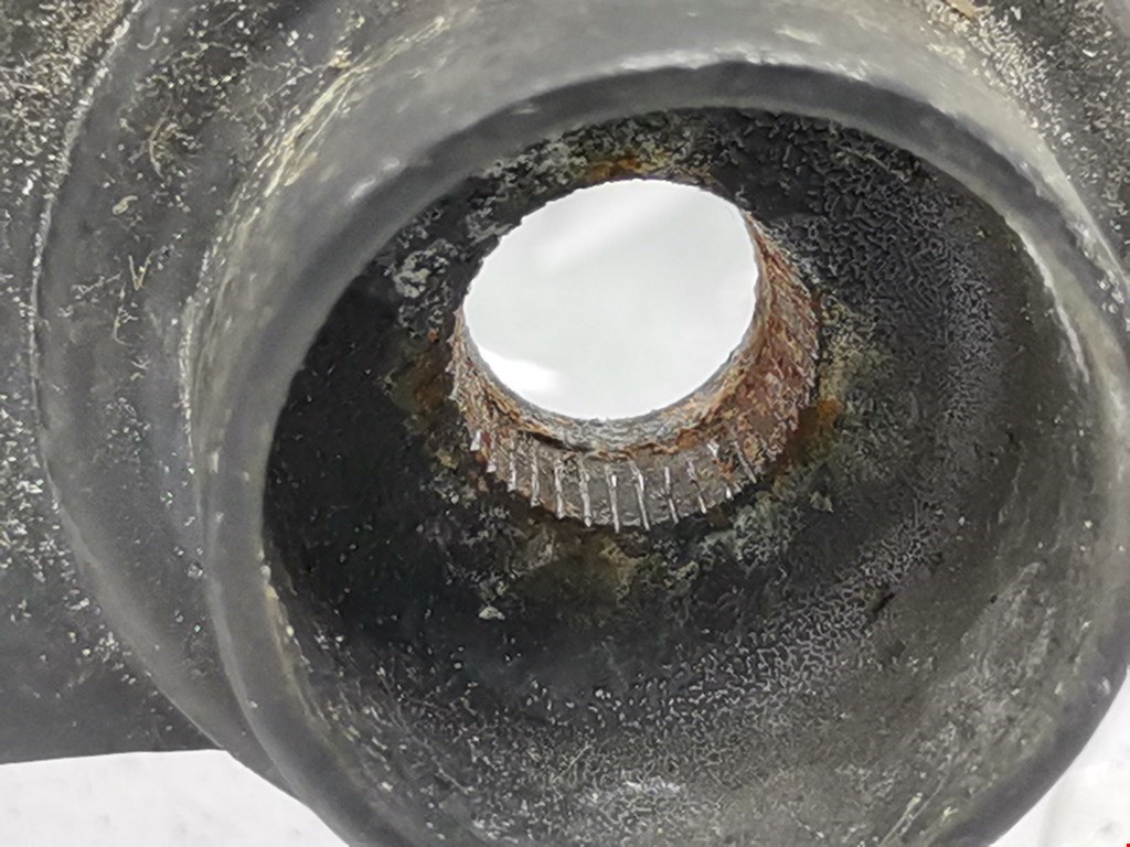 Поводок дворников передний левый/ правый MAZDA 626 GF 1997-2003