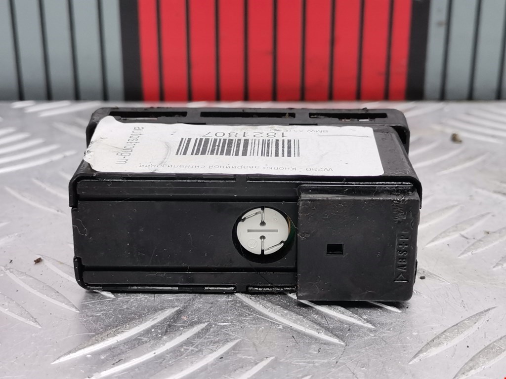 Кнопка аварийной сигнализации (аварийки) BMW X5 E53 1999-2006