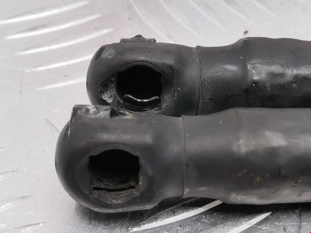 Амортизатор крышки (двери) багажника CITROEN C4 I 2004-2014