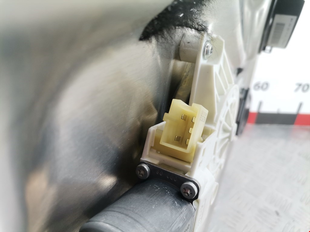 Стеклоподъемник передний правый MERCEDES-BENZ C-Class C-klasse W204 2007-2015