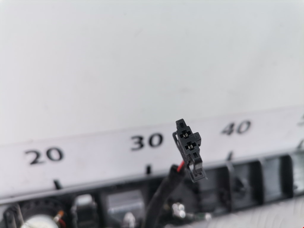 Ручка дверная передняя внутренняя левая VOLKSWAGEN Touareg 2002-2010