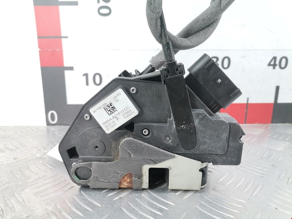 Замок двери передней левой FORD Focus III 2011-2019