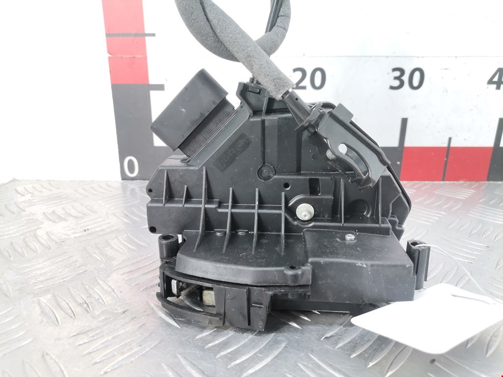 Замок двери передней левой FORD Focus III 2011-2019