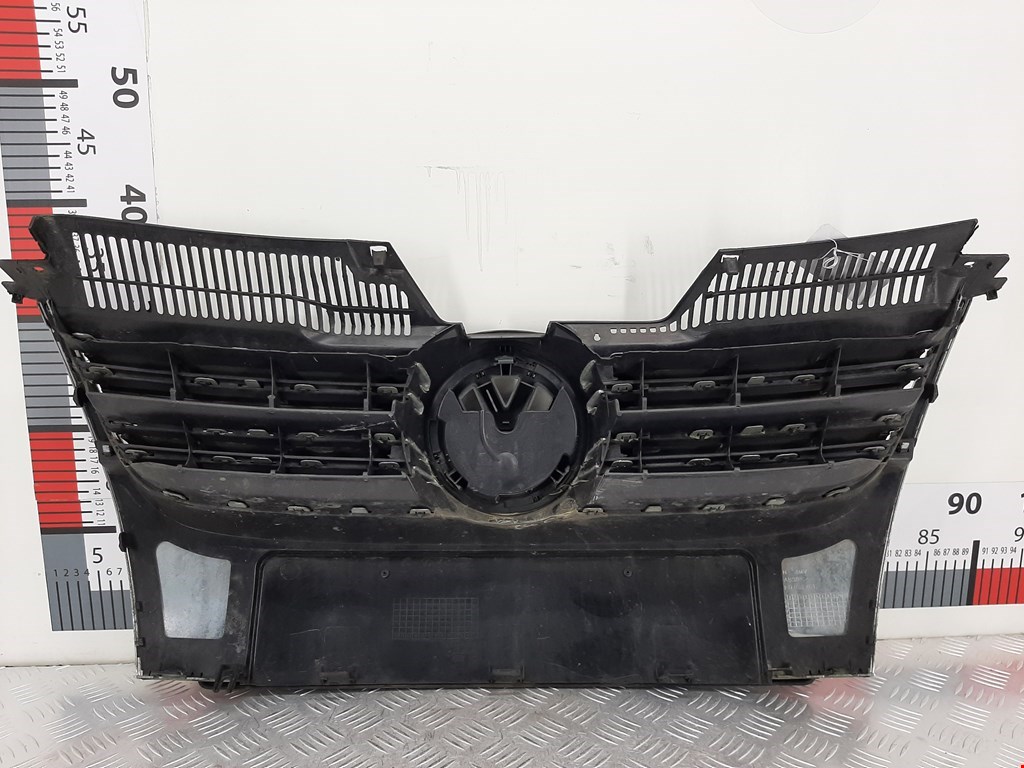 Решетка радиатора VOLKSWAGEN Golf V 2003-2009
