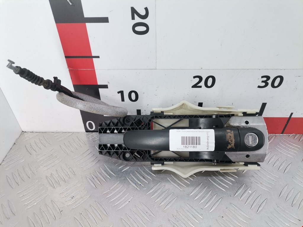 Ручка двери передней наружная правая SKODA Rapid 2012-2020