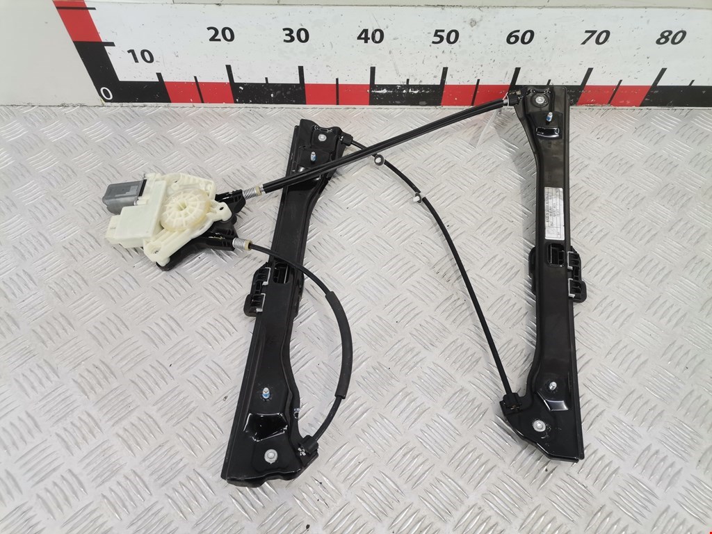 Стеклоподъемник передний правый SKODA Rapid 2012-2020