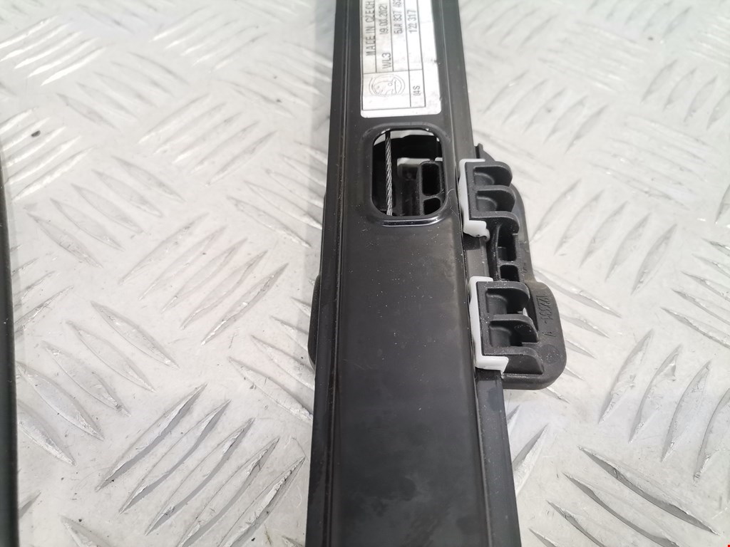 Стеклоподъемник передний правый SKODA Rapid 2012-2020