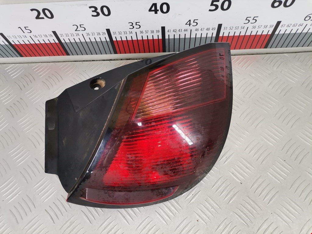 Фонарь задний левый MITSUBISHI Colt Z3 2003-2012