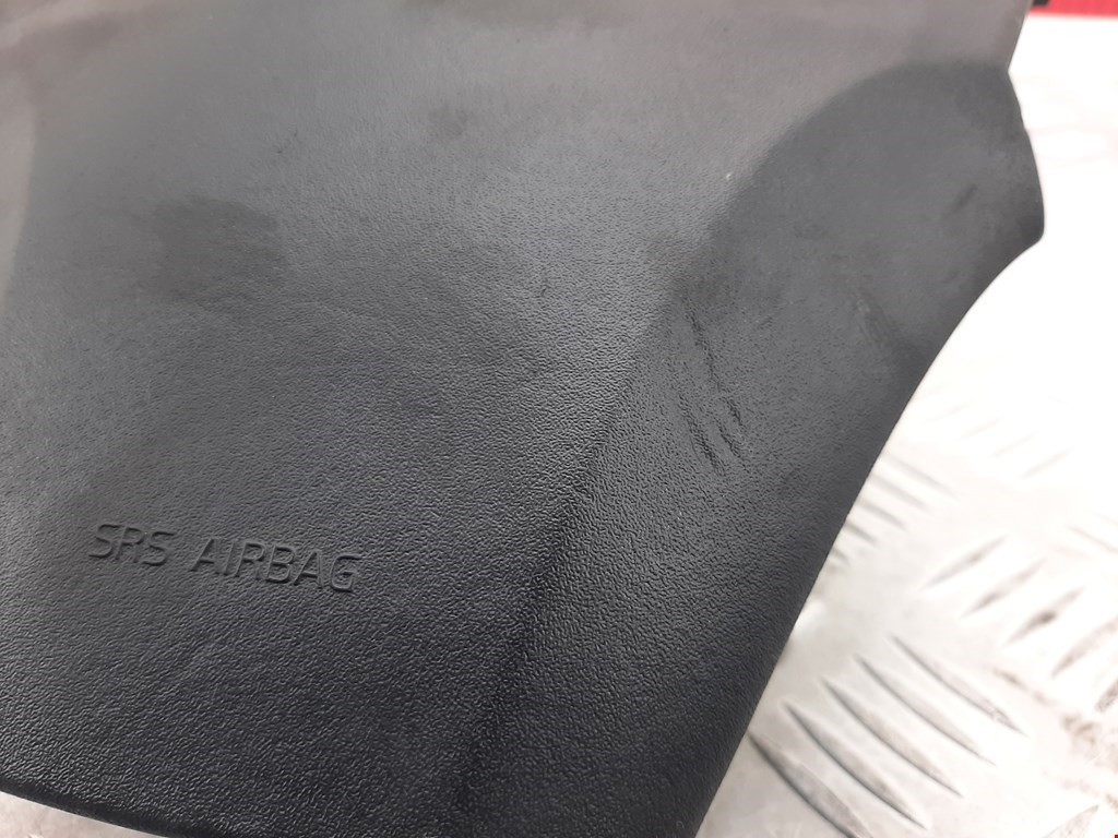 Подушка безопасности в рулевое колесо VOLVO C30 2006-2013