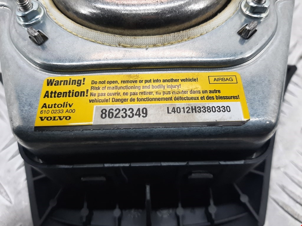 Подушка безопасности в рулевое колесо VOLVO C30 2006-2013