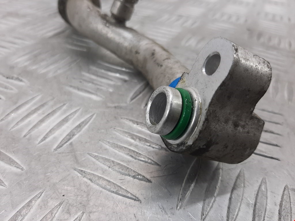 Трубка кондиционера KIA Sorento 2002-2009