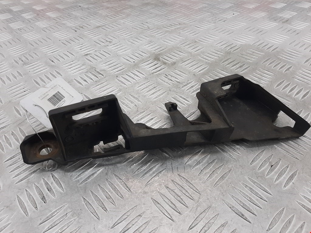 Кронштейн переднего бампера правый CITROEN C4 I 2004-2014