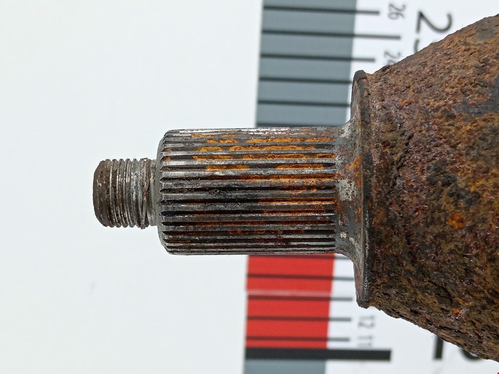 Полуось (привод, приводной вал) передняя правая SKODA Rapid 2012-2020