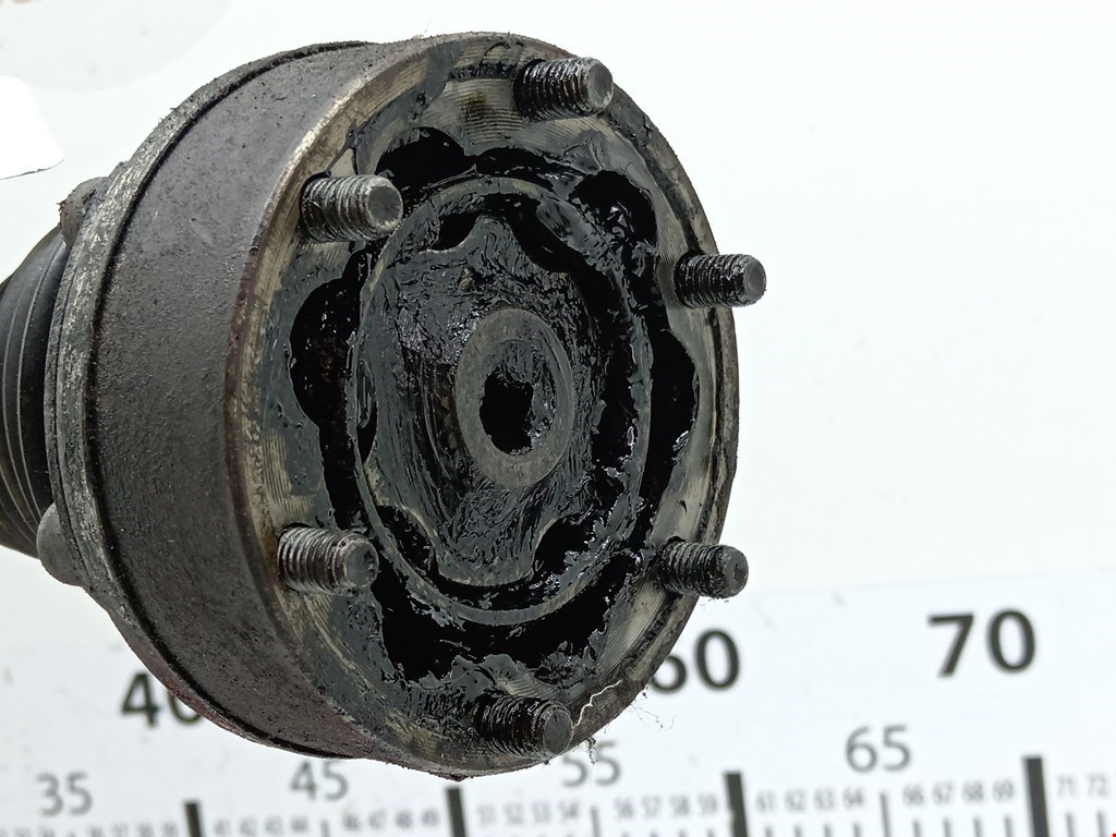 Полуось (привод, приводной вал) передняя правая SKODA Rapid 2012-2020