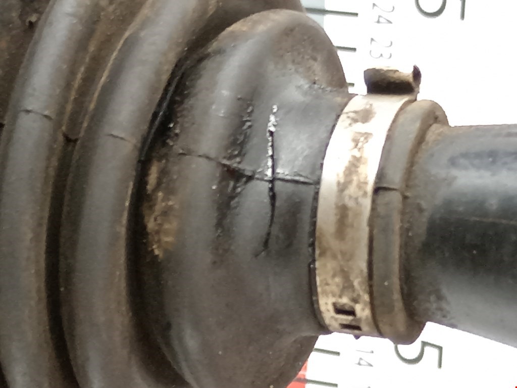 Полуось (привод, приводной вал) передняя правая SKODA Rapid 2012-2020