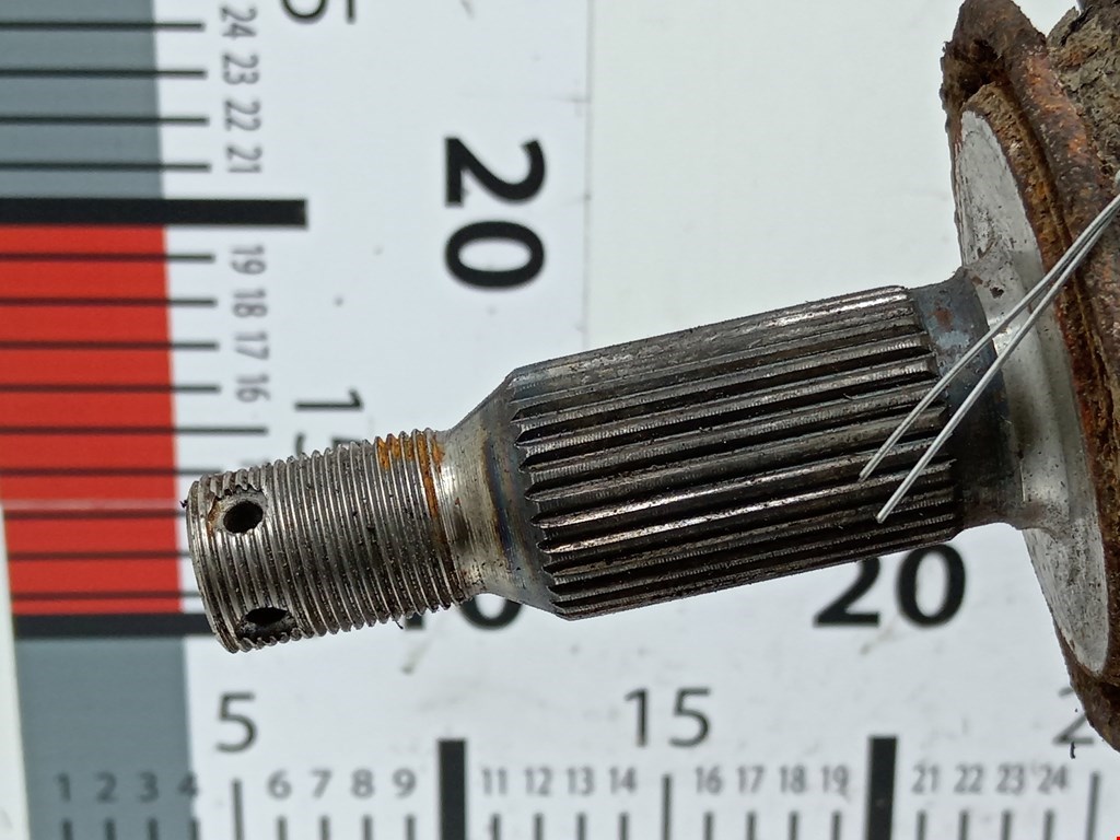 Полуось (привод, приводной вал) передняя левая MITSUBISHI L200 KB 2006-2015