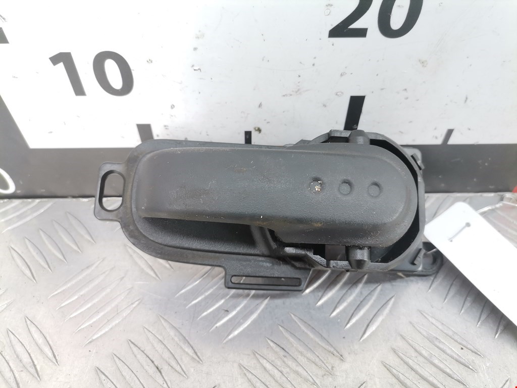 Ручка дверная передняя внутренняя правая NISSAN Note E11 2005-2014