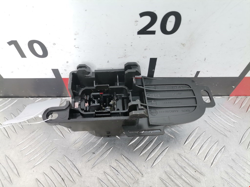 Ручка дверная передняя внутренняя правая NISSAN Note E11 2005-2014