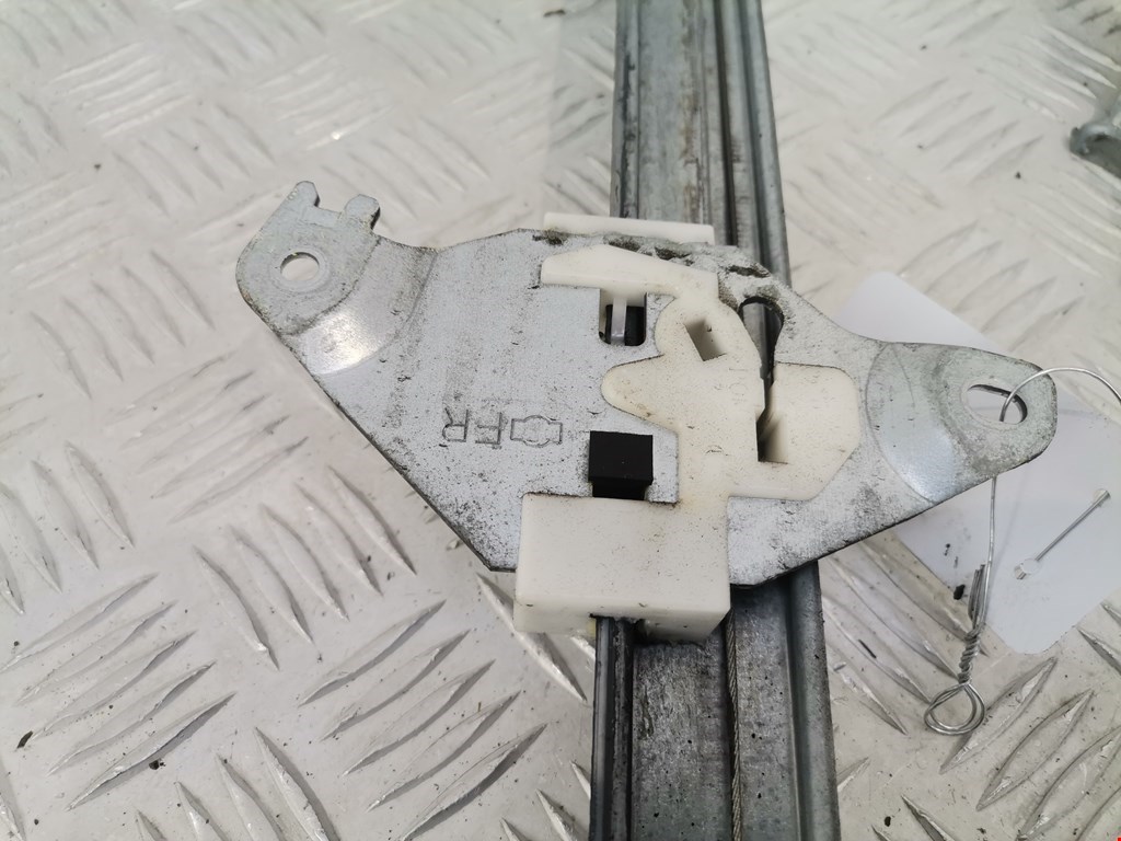 Стеклоподъемник передний правый NISSAN Note E11 2005-2014