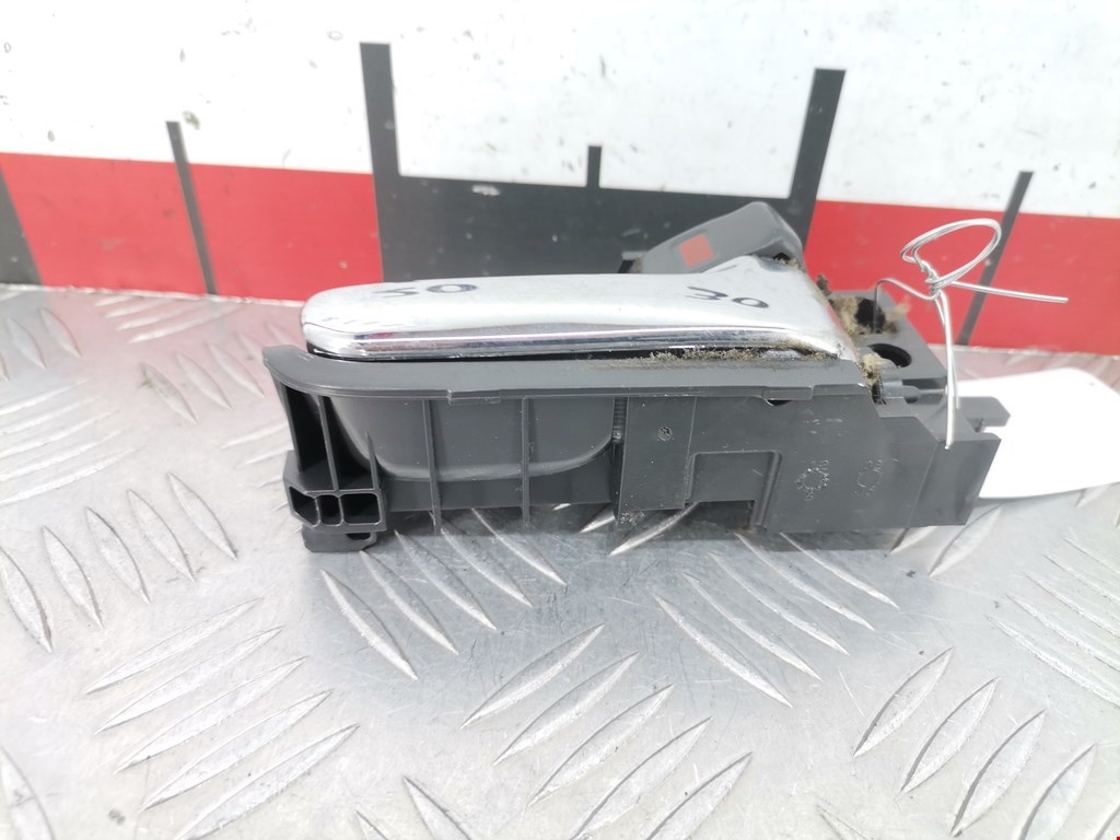 Ручка дверная задняя внутренняя правая TOYOTA Corolla E120 2001-2006