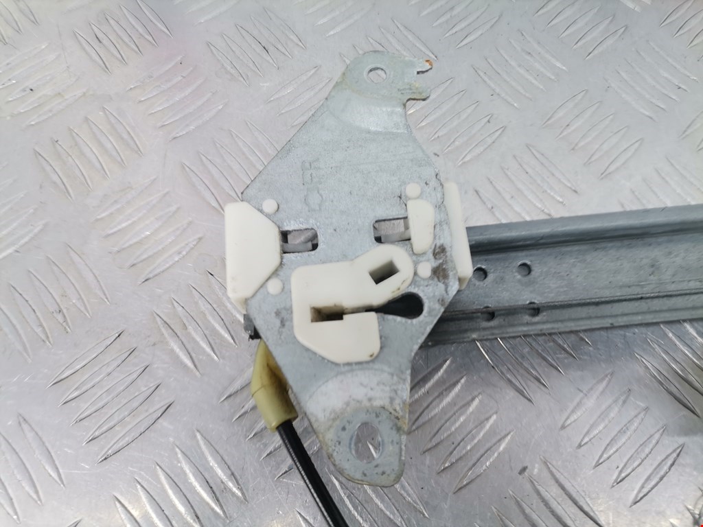 Стеклоподъемник задний правый NISSAN Qashqai J10 2006-2013