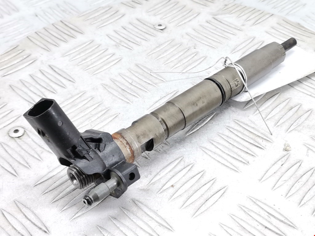 Форсунка дизельная электрическая VOLKSWAGEN Passat CC 2008-2017