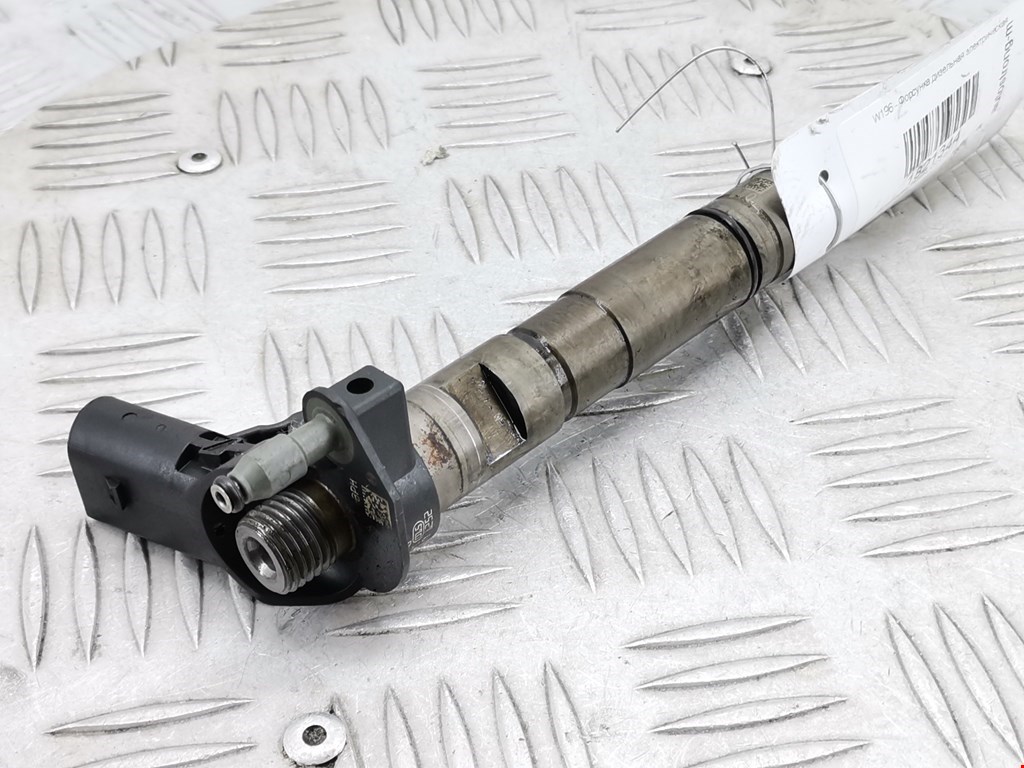 Форсунка дизельная электрическая VOLKSWAGEN Passat CC 2008-2017