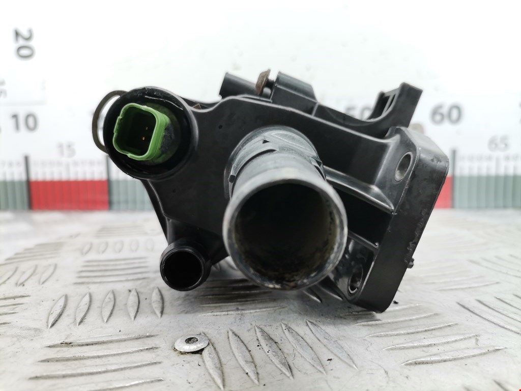 Корпус термостата FORD Focus II 2005-2011