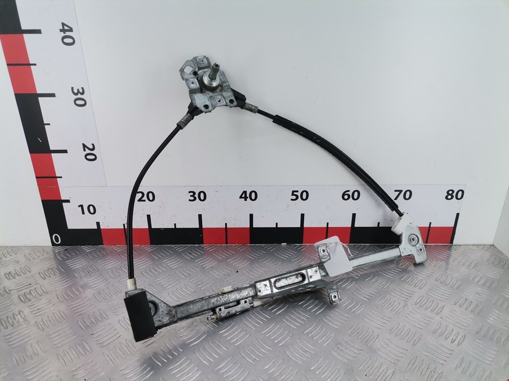 Стеклоподъемник передний правый AUDI 80 B4 1991-1996