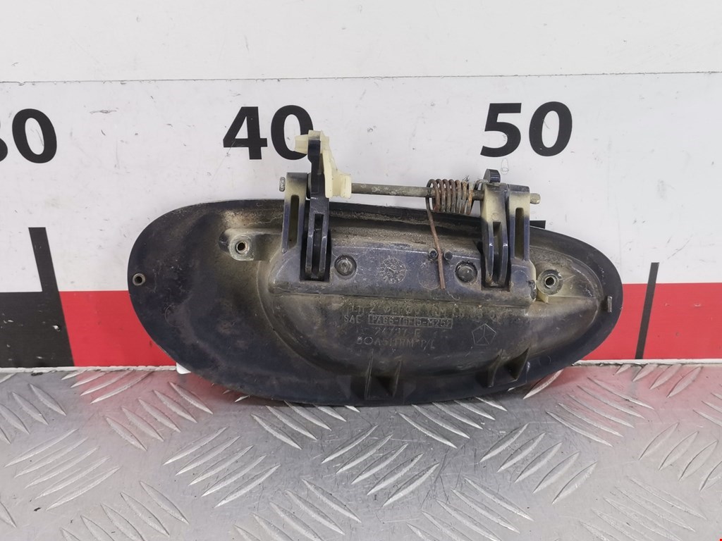 Ручка двери задней наружная левая CHRYSLER 300 M 300M 1998-2004