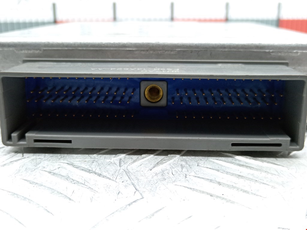 Блок управления двигателя (ЭБУ) MAZDA 626 GF 1997-2003