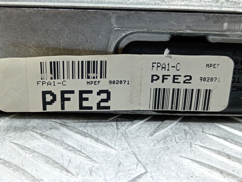 Блок управления двигателя (ЭБУ) MAZDA 626 GF 1997-2003