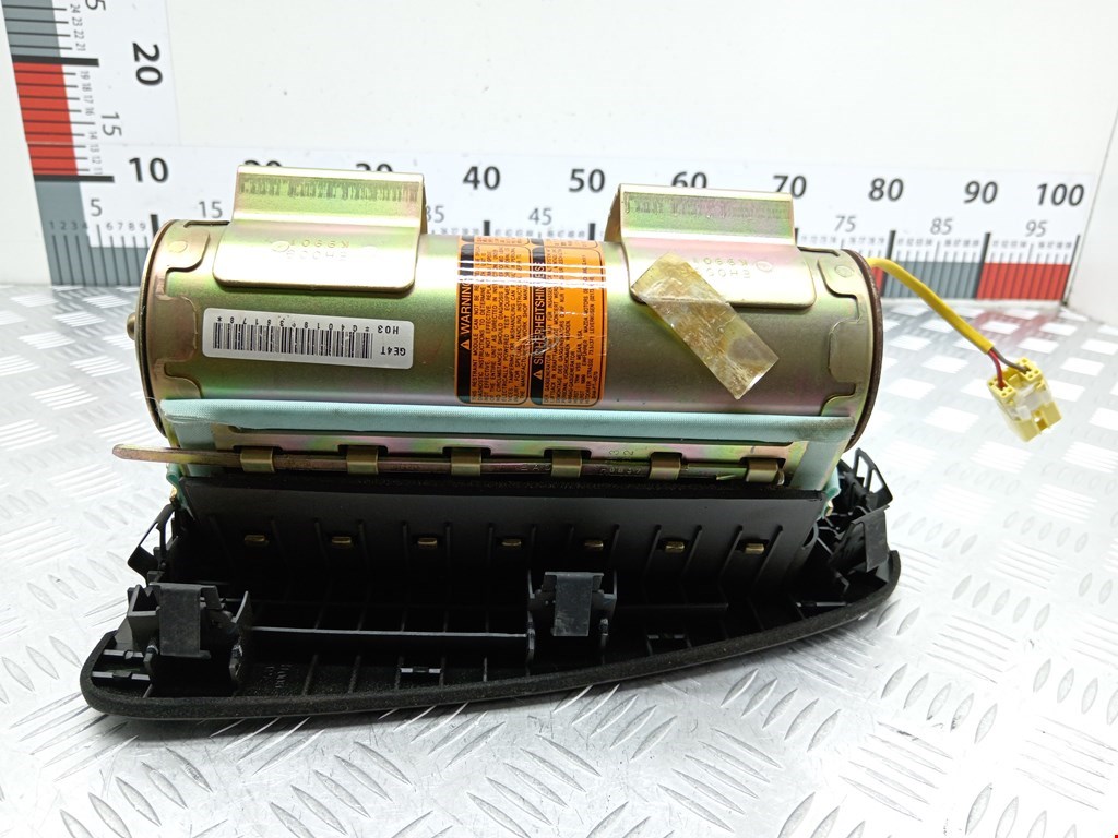 Подушка безопасности пассажирская (в торпедо) MAZDA 626 GF 1997-2003