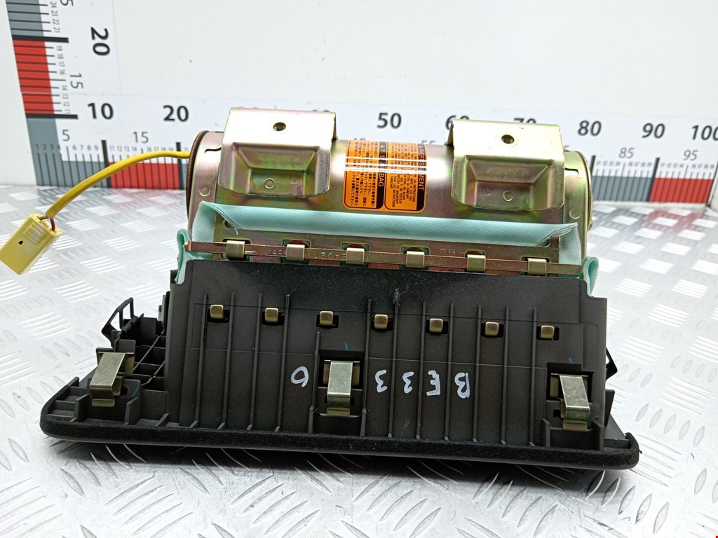 Подушка безопасности пассажирская (в торпедо) MAZDA 626 GF 1997-2003