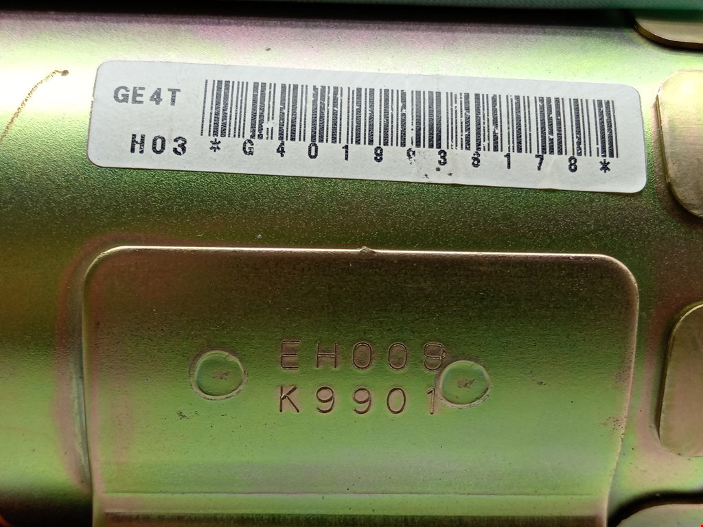 Подушка безопасности пассажирская (в торпедо) MAZDA 626 GF 1997-2003